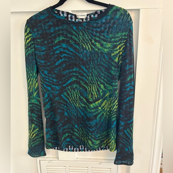 DVF Logan Reversible Mesh Top in Chain Geo Multi and Moire Tiger - Picture 5 of 9